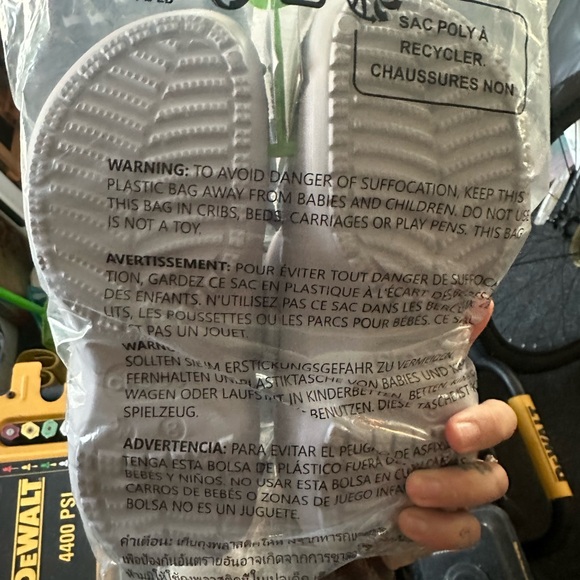 NWT crocs classic platforms - Picture 4 of 4